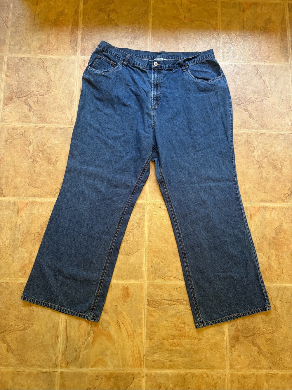 Vintage Plus Size Women's Jeans in Deep Blue Denim